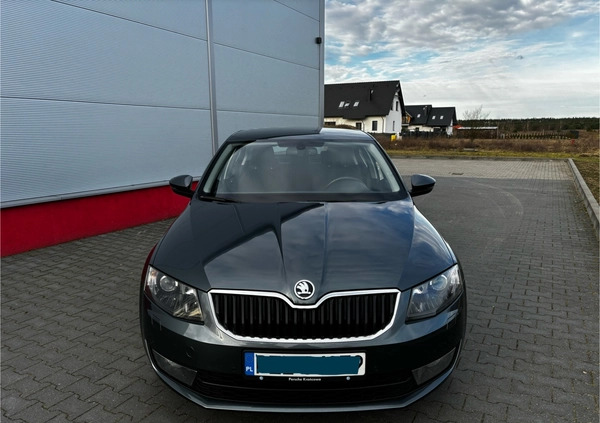 Skoda Octavia cena 45900 przebieg: 242000, rok produkcji 2016 z Jastrowie małe 79